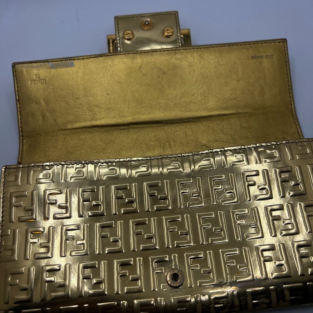 GUC Fendi Gold Zucca Embossed Wallet - Picture 5 of 13